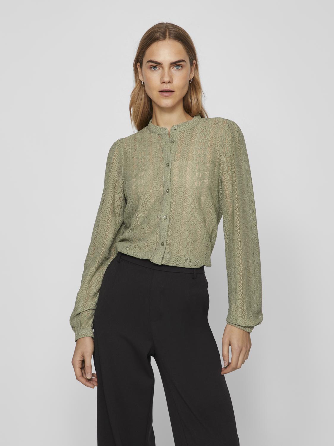 model_shot-front